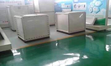 �����ˮ��ײ��ͽ�©ˮ��ԓ��ô�k��